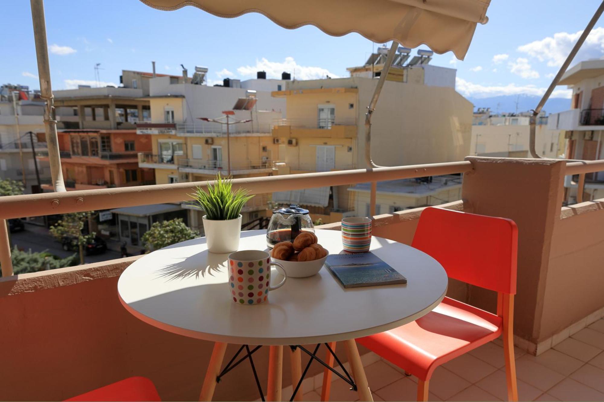 Renaissance City Apartment "By Checkin" Heraklion  Bagian luar foto