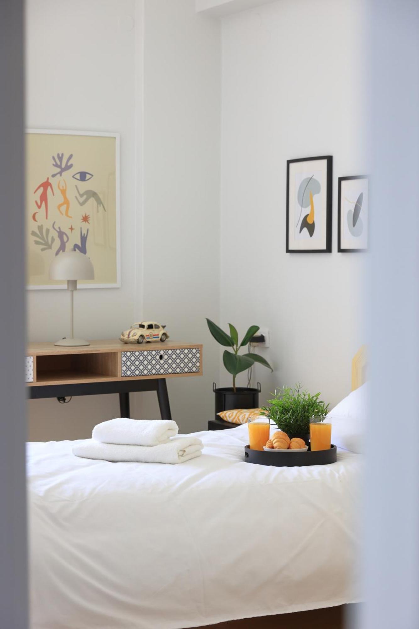 Renaissance City Apartment "By Checkin" Heraklion  Bagian luar foto